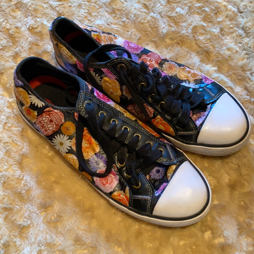 Levi’s custom skull and flower festival converse style shoes